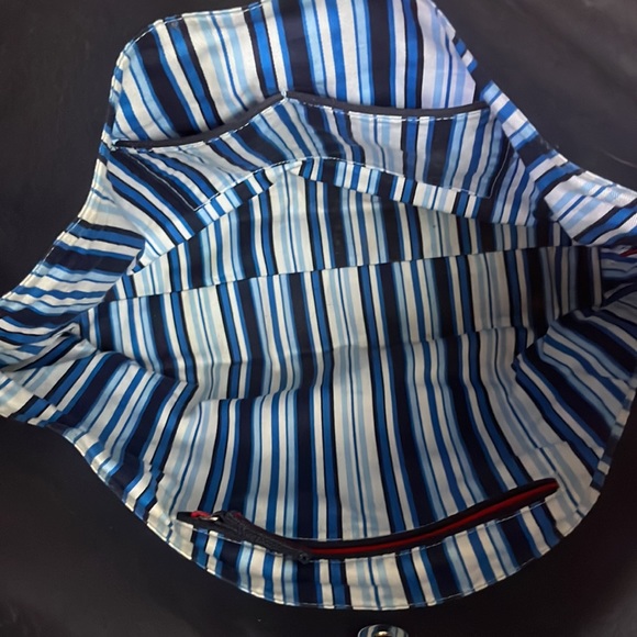 Vera Bradley Anchor Tote in blue Seaside Paisley with rope handles - Picture 7 of 9